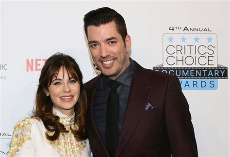 is zooey deschanel dating jonathan from property brothers